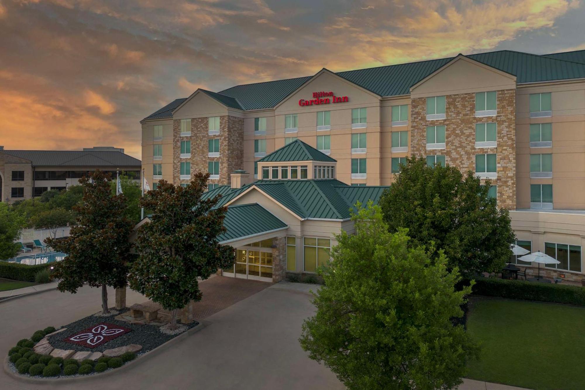 Hilton Garden Inn Frisco Extérieur photo
